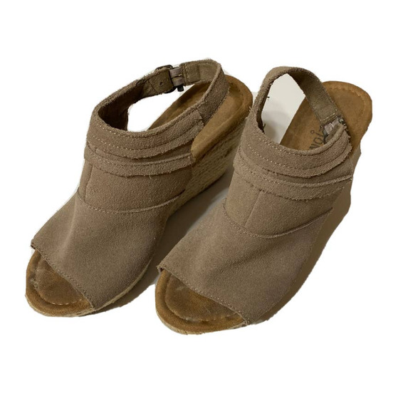 Minnetonka Shoes - Minnetonka Women's Shoes Size 7 Wedges